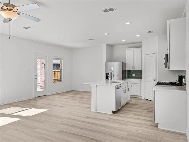 Building Photo - 413 Willet Dr