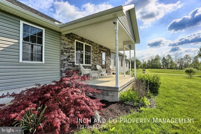 Building Photo - 3 Bedroom located in Northern School Distr...