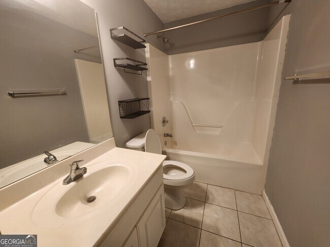 Foto del edificio - 7168 Village Loop