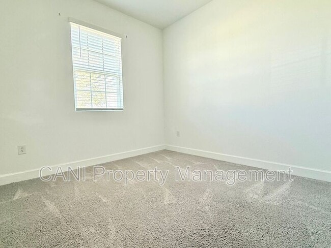 Building Photo - 2447 Spring Breeze Dr