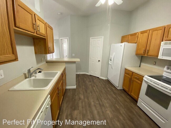 Building Photo - 2 br, 2 bath House - 4007 W. 26th Ter