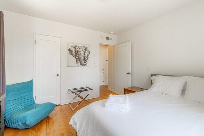 Foto del edificio - 759 Stewart St