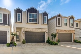 Building Photo - 1517 Canter Bayou Way