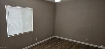 Building Photo - 129 Beech St