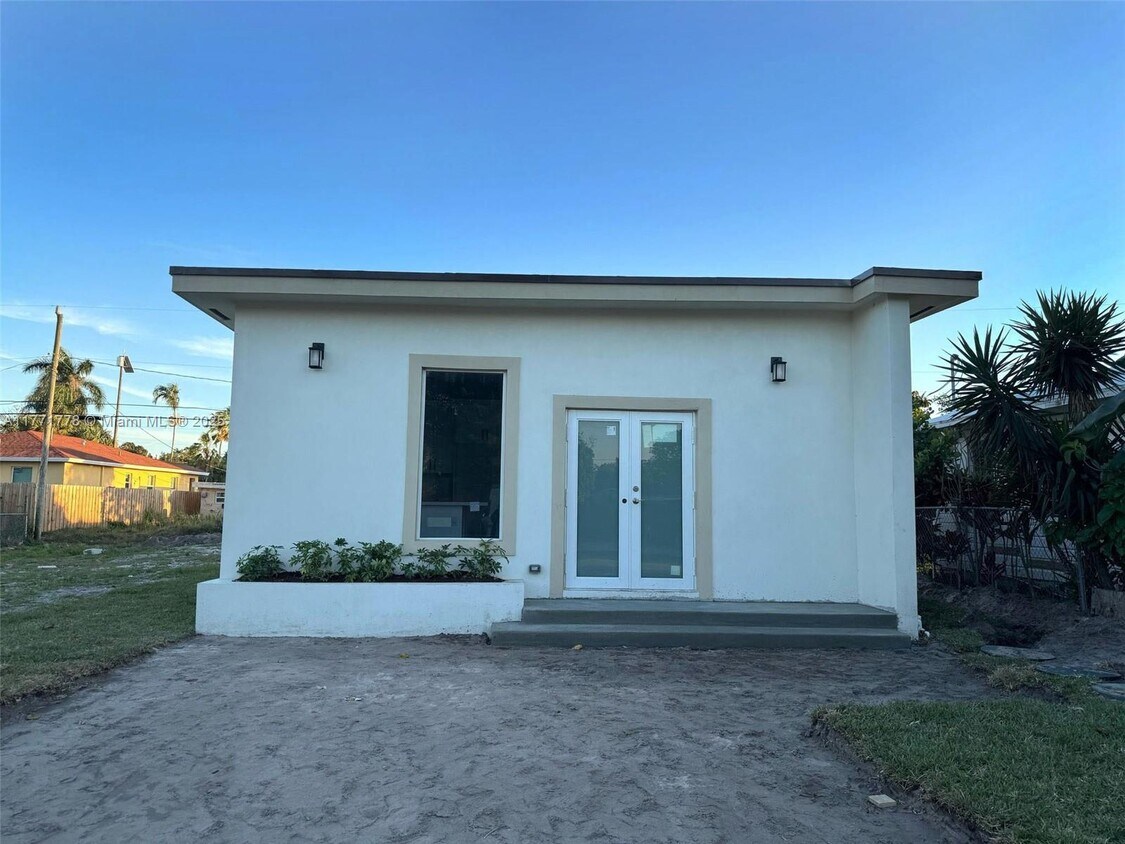 Foto principal - 1100 Highview Rd