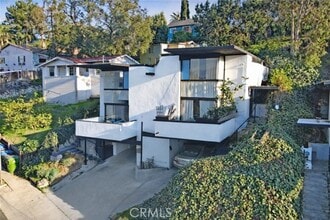 Building Photo - 5038 Aldama St