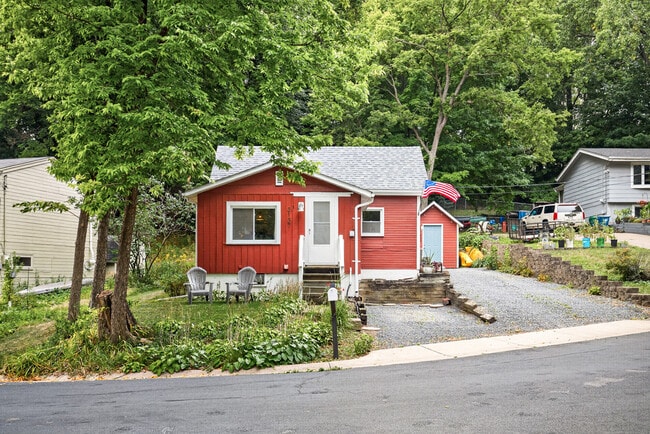 Building Photo - 3137 Donald Dr