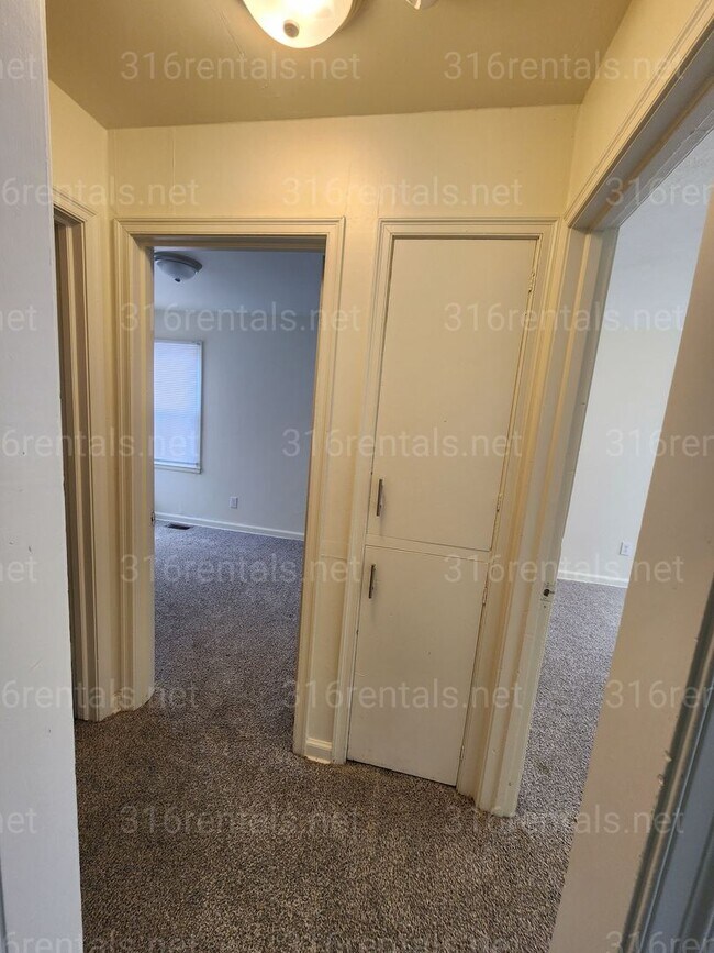 Foto del edificio - $1,050- 3 bedroom/ 1 bathroom - Single Family Home