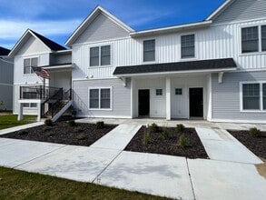 Building Photo - 2112 Sherwood Ave