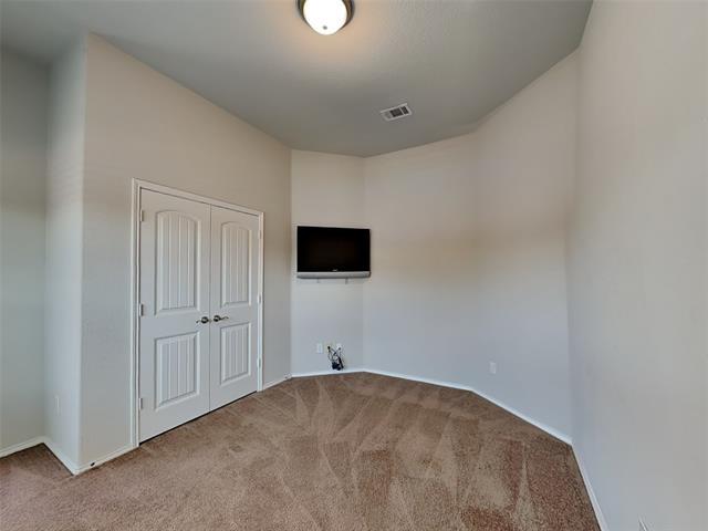 Foto del edificio - 2133 Blakely Ct