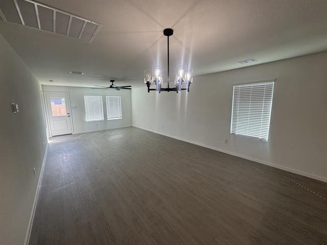 Foto del edificio - 423 Finch Cir