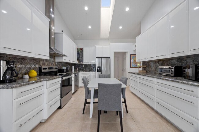 Foto del edificio - 8962 SE Riverfront Terrace