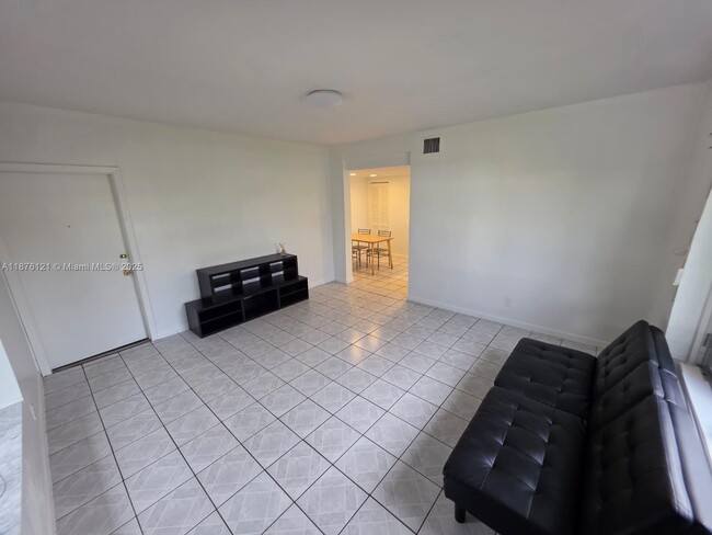 Building Photo - 7610 Dickens Ave