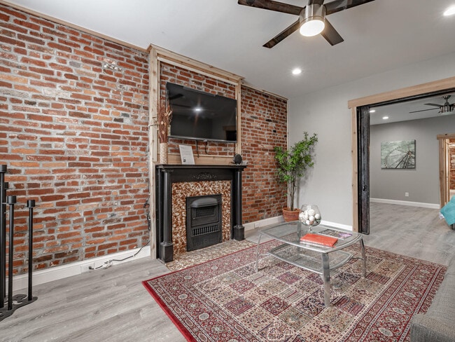 Building Photo - 3851-3853 McRee Ave