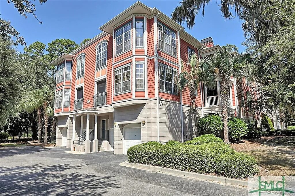 1111 Whitemarsh Way Unit 11, Savannah, GA 31410 Condo for Rent in