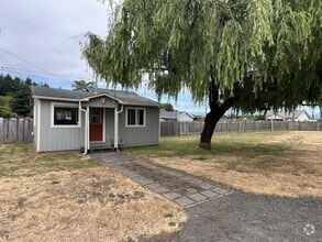 Building Photo - 1757 Glendale Dr