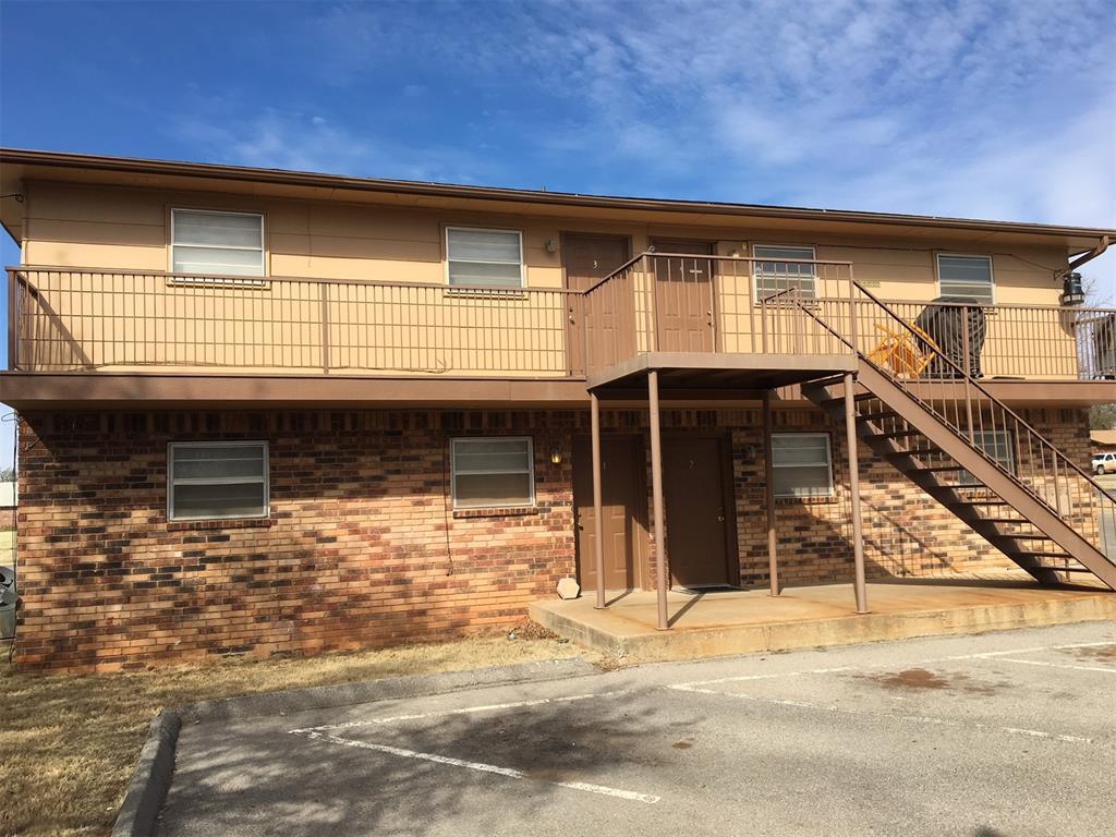 324 N State St, Weatherford, OK 73096 Room for Rent in Weatherford