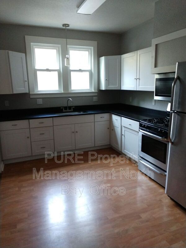 Building Photo - 420 S Spring St