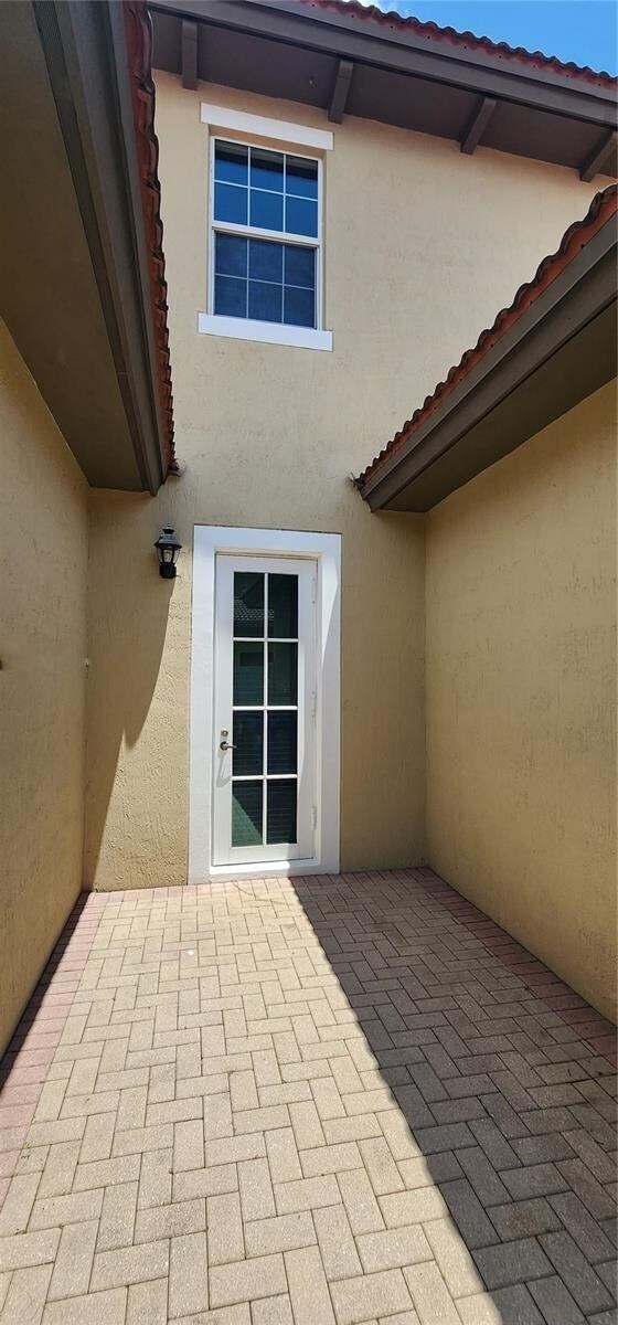 Building Photo - 14650 SW 15th St
