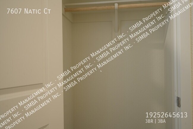 Building Photo - Natic Ct
