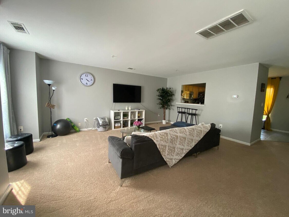 20007 Dunstable Cir, Germantown, MD 20876 Townhome Rentals in Germantown MD