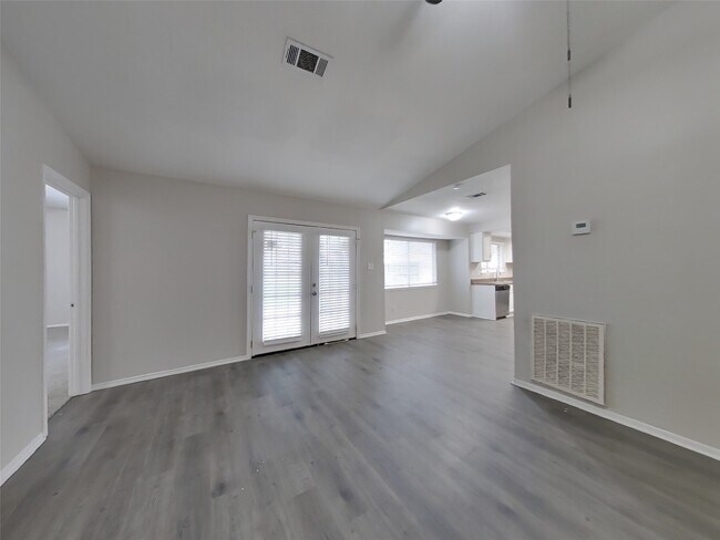 Foto del edificio - 11519 Perry Rd