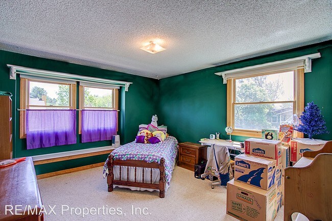 Building Photo - 2389 Langholm Dr
