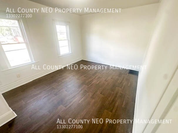 Building Photo - 680 Sumner St