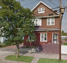 Building Photo - 10 3rd Ave