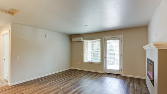 Interior Photo - Waterside Apartments