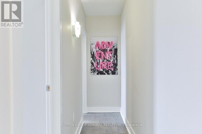 Photo du bâtiment - 464 Spadina Rd