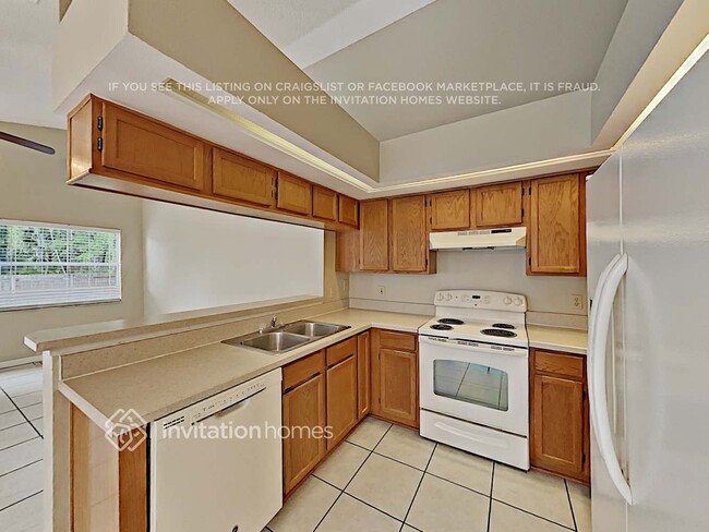 Building Photo - 1005 Reynolds Ct