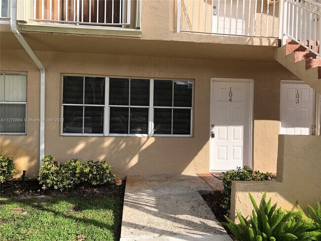 Building Photo - 675 NW 85th Ct  8-104 Miami Fl 33126
