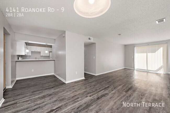 Building Photo - 4141 Roanoke Rd