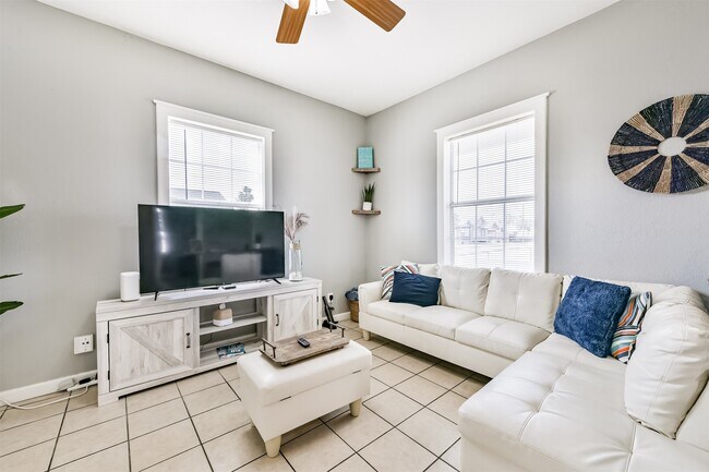 Foto del edificio - 2727 Avenue K