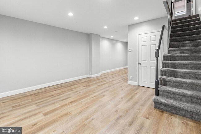 Foto del edificio - 2203 Redthorn Rd