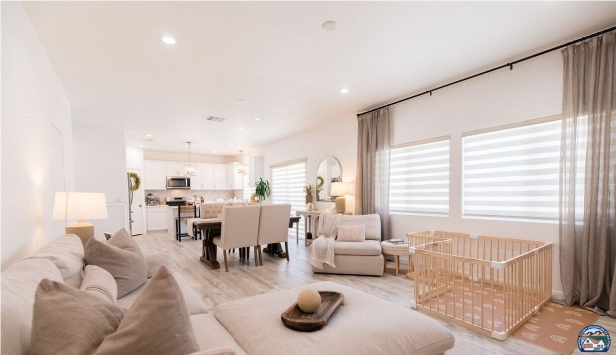 Foto del edificio - 624 Las Villas St