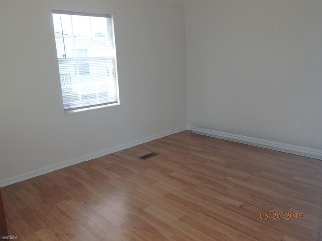 Foto del edificio - 3600 Rose Rd
