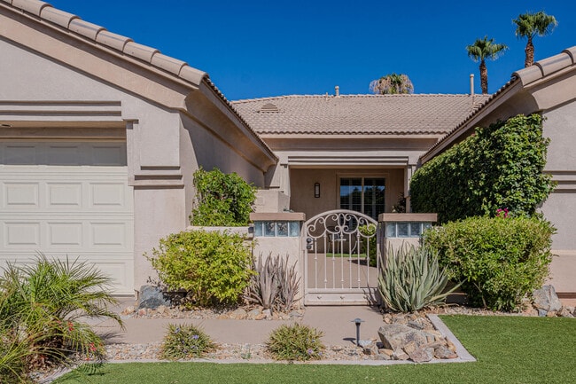 Building Photo - 44357 Royal Lytham Dr