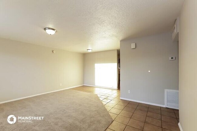 Building Photo - 4838 W Heatherbrae, Phoenix, AZ 85035
