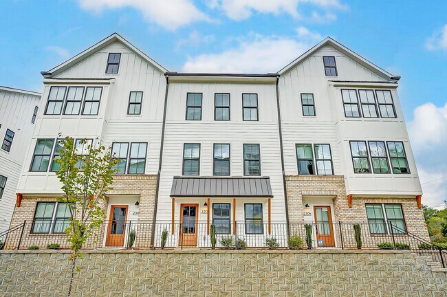 Foto del edificio - TOWNHOME W/ ROOFTOP TERRACE @ 5West Terraces!