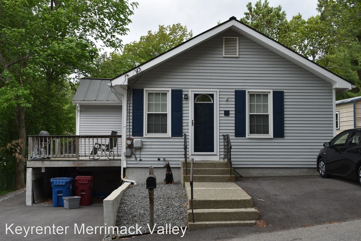 Primary Photo - 16 Sherbrooke St