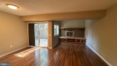 Building Photo - 11251 Skilift Ct
