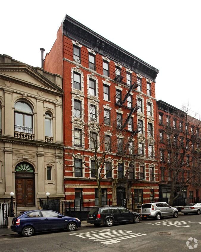 Foto del edificio - 238 E Seventh St