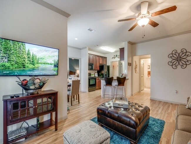 Building Photo - Lookout Hollow