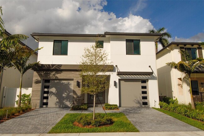 Foto del edificio - 1421 SW 23rd Ct