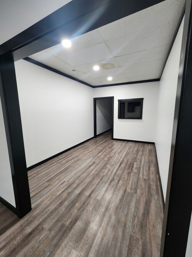 Foto del edificio - 1125 W 7th St