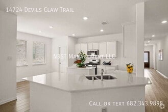 Building Photo - 14724 Devils Claw Trl