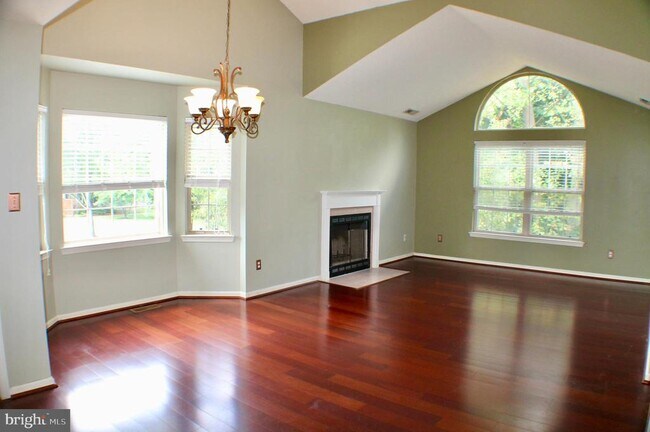 Foto del edificio - 3604 Waltham Ct