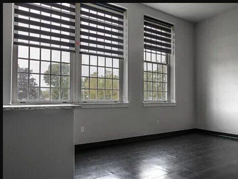 Foto del edificio - 125 E Main St